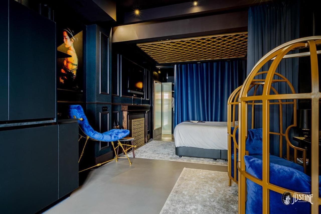 Suite Shibari By Justine Apartments Sobria Elegante Y Pecaminosa Apartamento Turistico En Madrid Rio Bagian luar foto